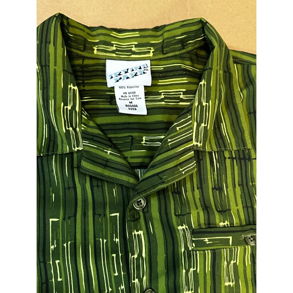 Irvine Park Abstract Camp‎ Shirt - Green Short Sleeve Button Up - M
